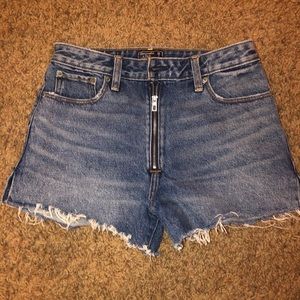 Abercrombie Annie High rise short